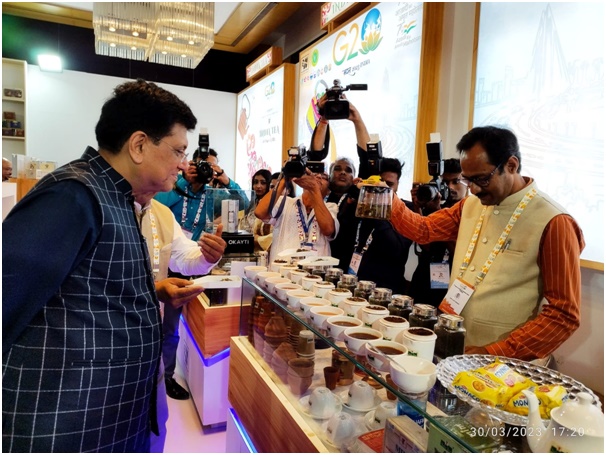Shri PiyushGoyal, Hon'ble Union Minister of Commerce & Industry, Consumer Affairs & Food & Public Distribution and Textiles, at the Indian Tea Lounge organized by Tea Board India on the sidelines of the 1st Trade & Investment Working Group (TIWG) meeting, Mumbai, March 30, 2023